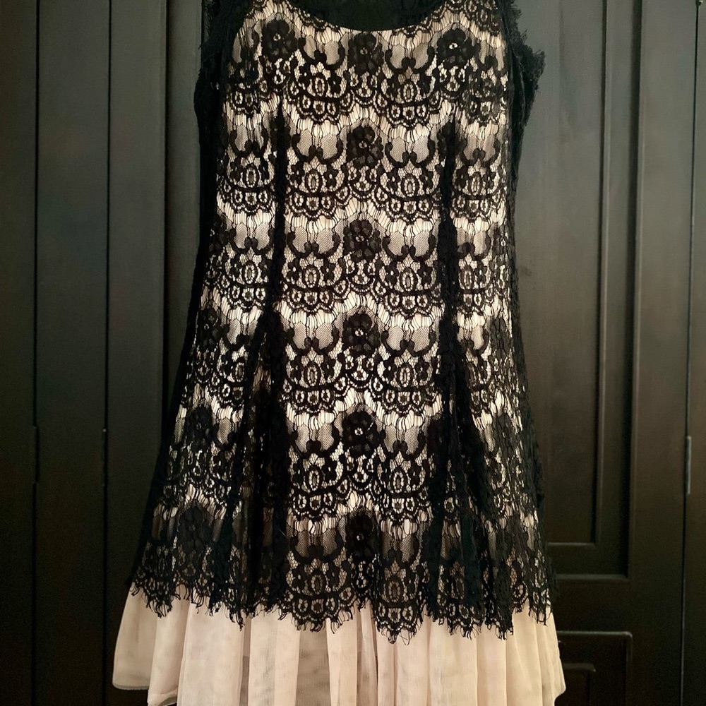 Betsy & Adam Mini Fit & Flare Black Dress Size 8